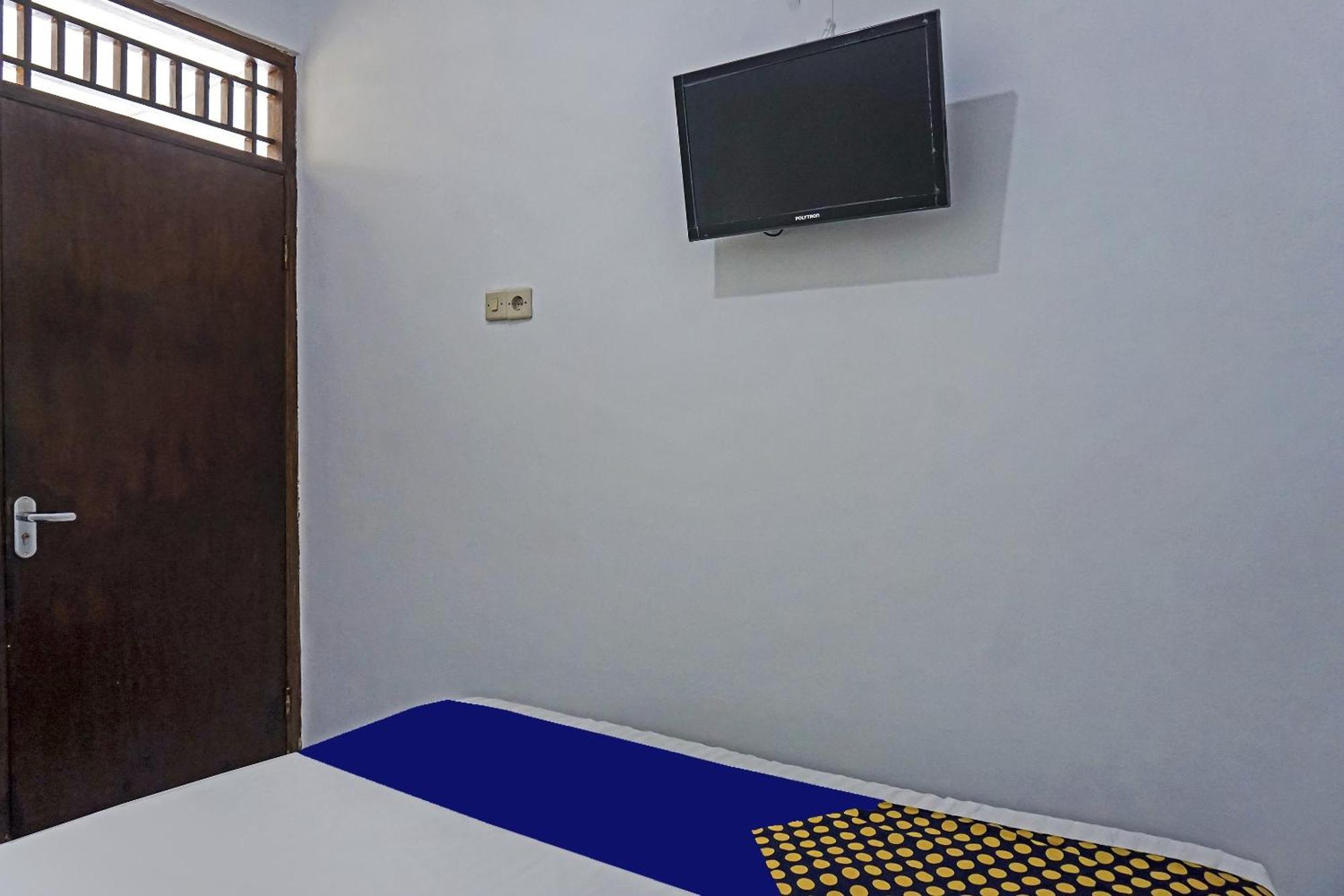 Oyo 90928 Wisma Asri Putra Syariah Bogor Eksteriør bilde